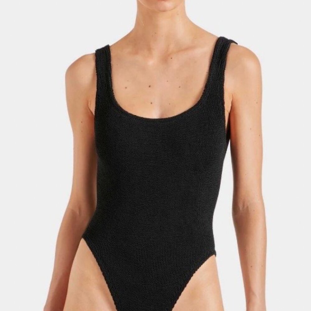 Hunza G Square Neck Swim - Black